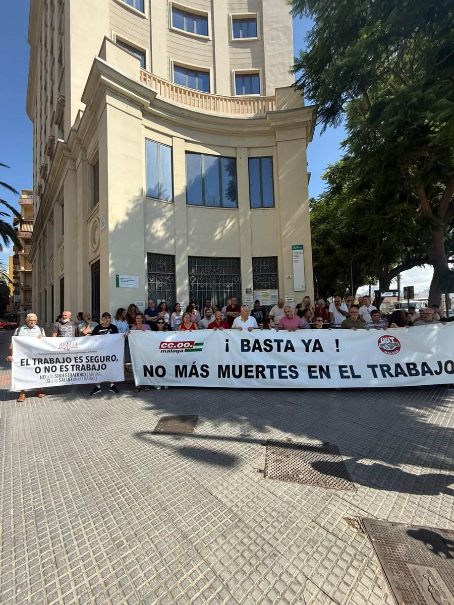 ugtmalaga's tweet photo. 📌 Tenemos que lamentar una nueva muerte de un trabajador en accidente laboral, en este caso en la localidad de Ronda. Desde UGT Malaga exigimos  más prevención, seguridad y justicia, así como 
coeficientes reductores YA para las y los trabajadores de la construcción. https://t.co/9WKVGDOeH9