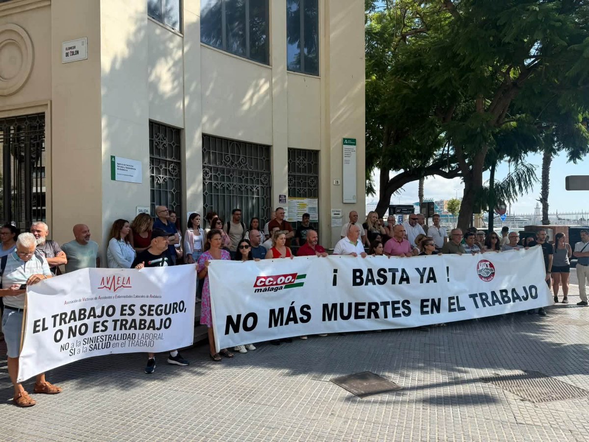 ugtmalaga's tweet photo. 📌 Tenemos que lamentar una nueva muerte de un trabajador en accidente laboral, en este caso en la localidad de Ronda. Desde UGT Malaga exigimos  más prevención, seguridad y justicia, así como 
coeficientes reductores YA para las y los trabajadores de la construcción. https://t.co/9WKVGDOeH9