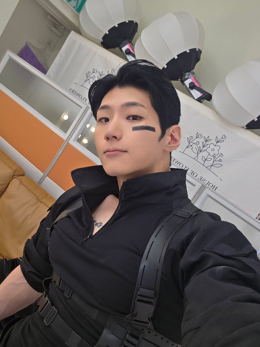 aodrns's tweet photo. 많이는 아니고 조금 바빴읍니다ㅎㅎ... 
피드 자주 올려볼게요! https://t.co/2xzDFIeGEJ