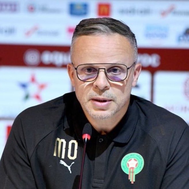 ActuFoot_'s tweet photo. 🚨🚨 « LE MAROC 🇲🇦 NE SE NÉGOCIE PAS (…) ON EST 6e MONDIAL !!! » 🗣️

La mise au point de Mohamed Ouahbi sur le dossier Younes Ebnoutalib QUI A DONC OFFICIELLEMENT CHOISI L’ALLEMAGNE 🇩🇪👇 :

« Younes on le suit depuis la saison dernière, il était déjà pré-sélectionné en mars et en juin !

C'est un joueur qui a beaucoup de blessure, il n'a joué que 136 minutes en 6 mois, IL N’ÉTAIT PAS APTE à venir à la Coupe du Monde. ❌ (...) 

On a été le voir bien avant, on a eu une discussion honnête sur le projet du Maroc sans rien promettre comme on le fait à personne.

Il a fait son choix, la sélection du Maroc ne se négocie pas, ELLE SE MÉRITE !

Il a décidé de choisir l'Allemagne 🇩🇪 ? 

Bonne chance à lui, DOSSIER CLOS. Nous on est 6ème mondial. » 🙌

🎙️ conf. de presse via @ActuFootMaroc