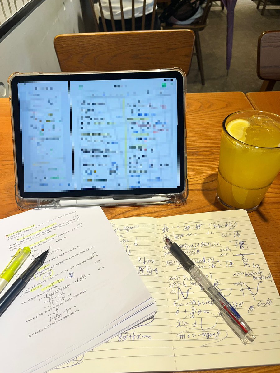 desk_all_day's tweet photo. #일상계트친소 

대학생 일상 무료공개!
좋아하는 것들을 같이 이야기하고 싶어요🫶 https://t.co/rfya2lWtkB