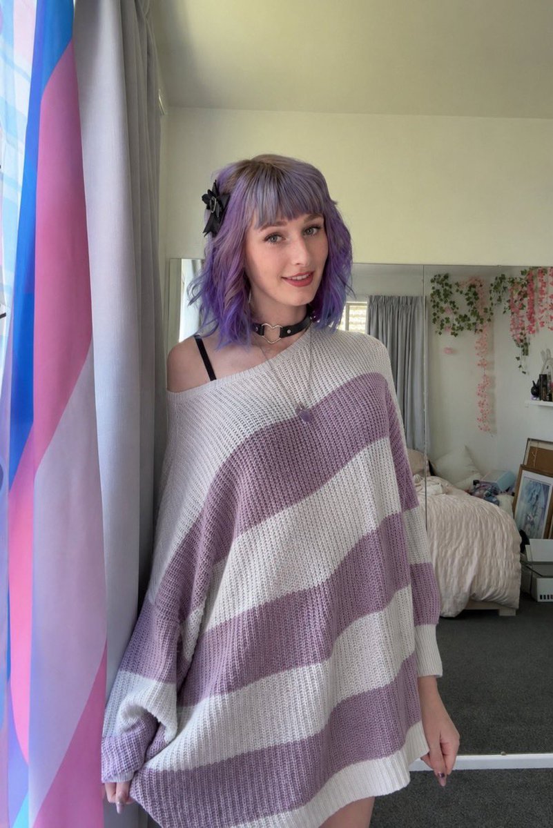 Cassiesbfp's tweet photo. I'm just here wanting a "hi" from someone who really thinks I'm pretty 🥺🏳️‍⚧️ https://t.co/YmP182RczL