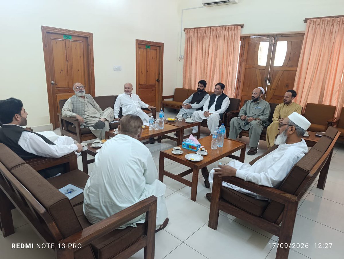PEDOHOUSE's tweet photo. A joint meeting was held between PEDO and the Irrigation Department at Malakand-III HPP to discuss increasing power generation from the Malakand III Hydropower Project. The meeting was attended by the Member Hydel, Chief Engineer Development, Resident Engineer Malakand-III, and https://t.co/i2KlqrbnXM