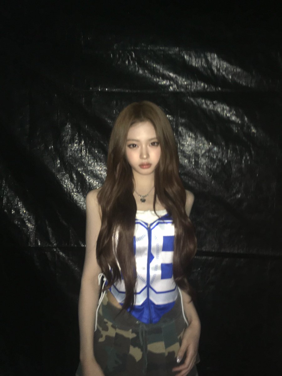 KiiiKiii_talk's tweet photo. 대학축제 시즌 시작~💙

#KiiiKiii #키키 #KYA #키야 https://t.co/HYiI5im2TY