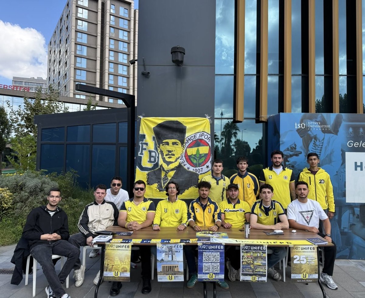 UFBIstinye's tweet photo. 1907 ÜNİFEB İstinye Üniversitesi örgütlenmesi olarak Güz dönemi stant çalışmalarına Cevizlibağ Topkapı Kampüsünde devam ediyoruz. Tüm Fenerbahçeli arkadaşlarımızı bekliyoruz. #HaydiSenDeGelKatılBize https://t.co/3bJ8674re2