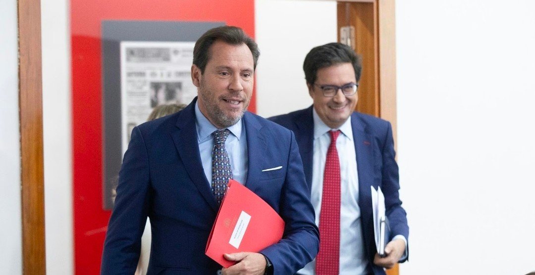 platonchacal's tweet photo. Actualmente tenemos unos políticos sinvergüenzas pero ninguno tan repugnantes
Como estás dos RATAS DE CLOACA. https://t.co/9yhKD68kBf