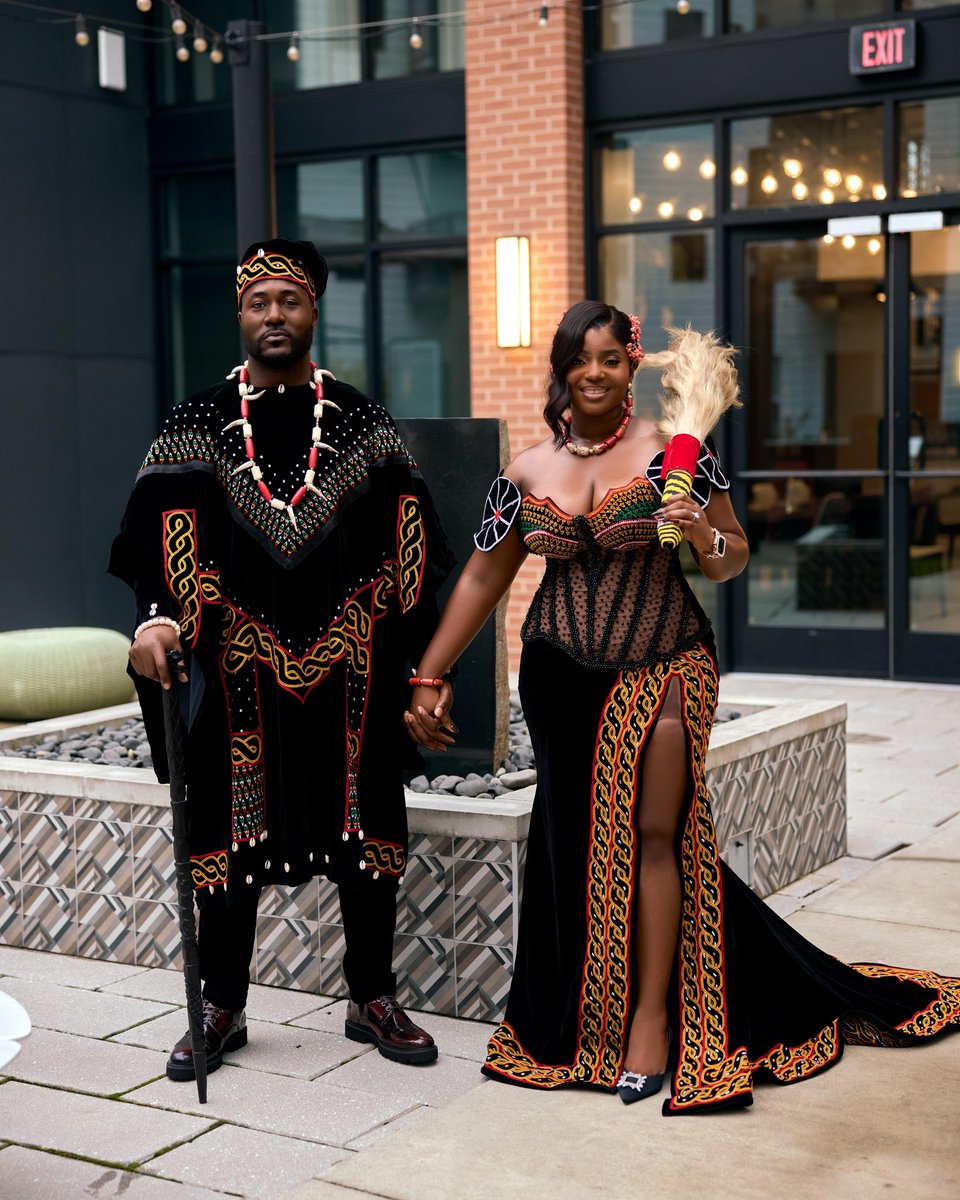 CalvinzCouture's tweet photo. A beautiful outfit starts with the right vision and comes alive through skilled craftsmanship✅
We transform quality fabrics into outfits that reflect your personality and style.
Let’s create something special for you.
#CalvinzCouture #BestStitches #FashionDesigner https://t.co/5nY83WpEbd