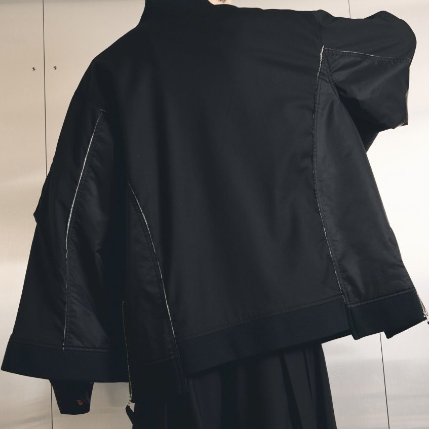 HARE_jp's tweet photo. 作務衣とMA1が融合した唯一無二のデザインアウターが販売開始！
▽アイテムはこちら！
https://t.co/PDuZh9nilF https://t.co/0WdwGbmn53
