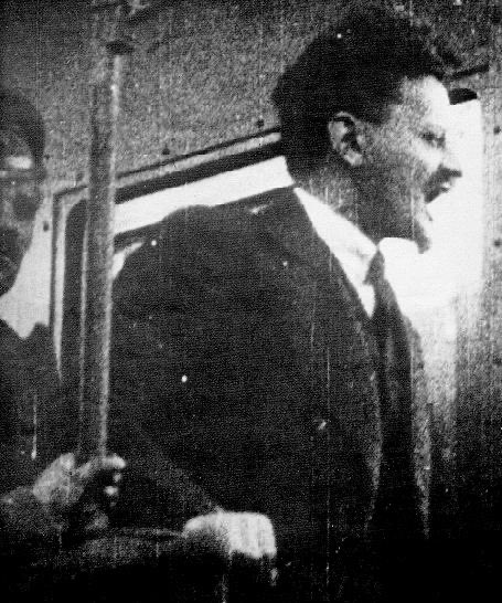 onthisday1917's tweet photo. #OTD Trotsky left Petrograd’s Kresty prison on a 3,000-rouble bond. The Provisional Government did not drop the July indictment; it only allowed bail.

The Petrograd Soviet and the city’s trade unions posted the money, claiming “the honour of furnishing bail for the esteemed leader of the revolutionary proletariat.”  He had been held in solitary confinement; the bond ended that confinement without restoring his legal innocence.

He went straight to Smolny, seat of the Soviet and of the Committee for the Struggle against Counter-Revolution.  Kerensky ordered that committee to dissolve; it refused.  The same day, some 700,000 railway workers went on strike.