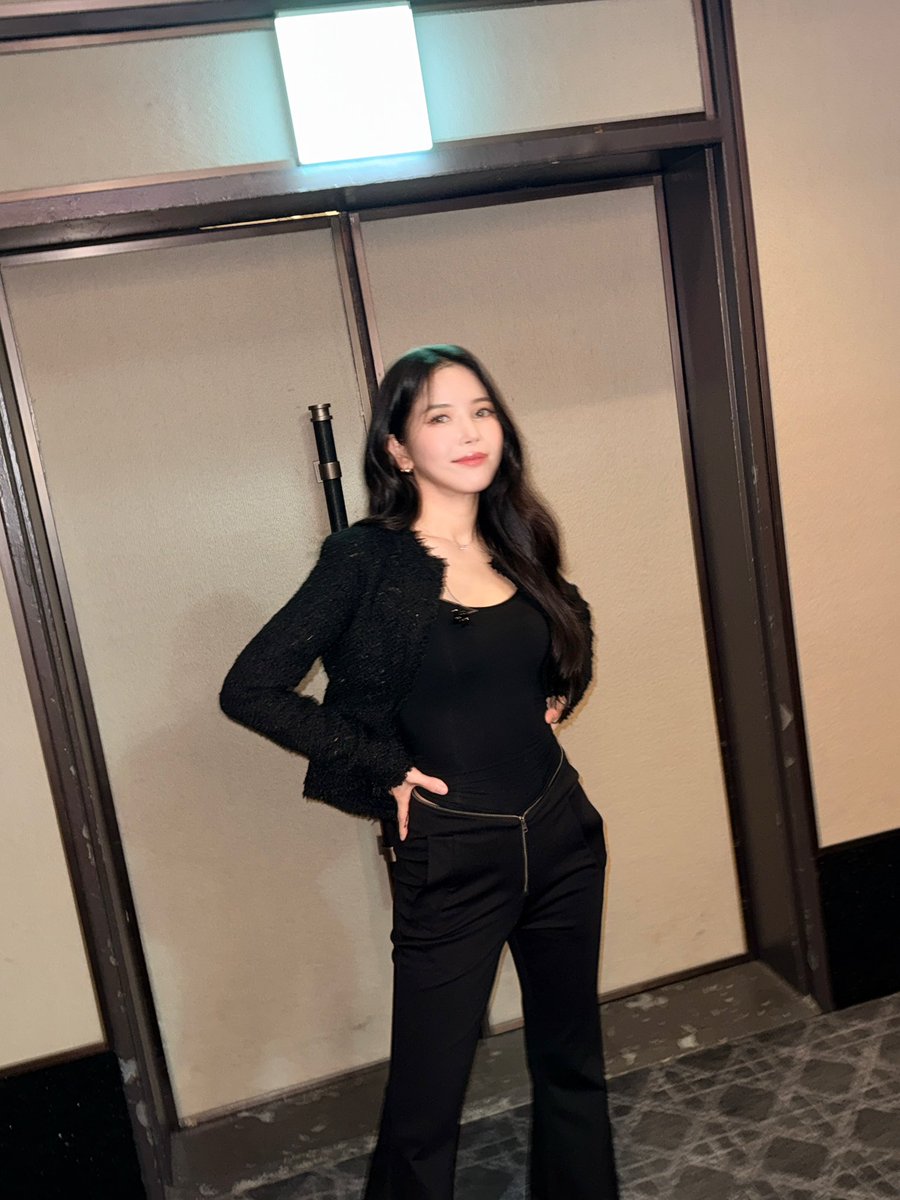 o2ngly's tweet photo. 어 사진 더들고와ㅋㅋ https://t.co/gxsFwEQm3U