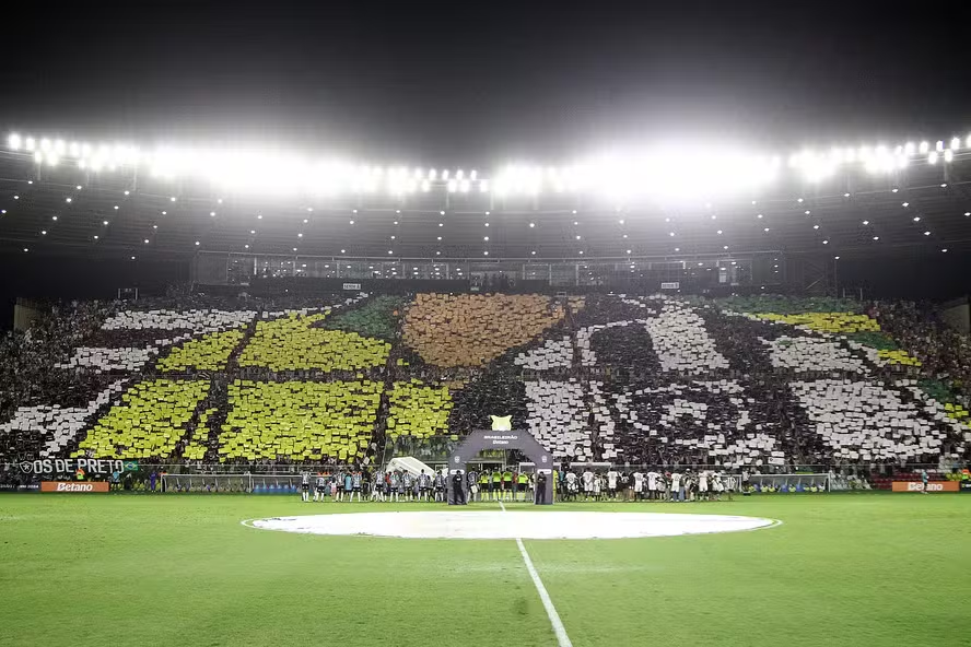 EspacoGlorioso's tweet photo. Aí o problema é do Grêmio que não tem torcida fora do estado do RS. 
O jogo em Brasília teve mais botafoguenses, o jogo no Espírito Santo também teve mais, ou melhor, só teve botafoguenses... https://t.co/E4CgPxb0tc