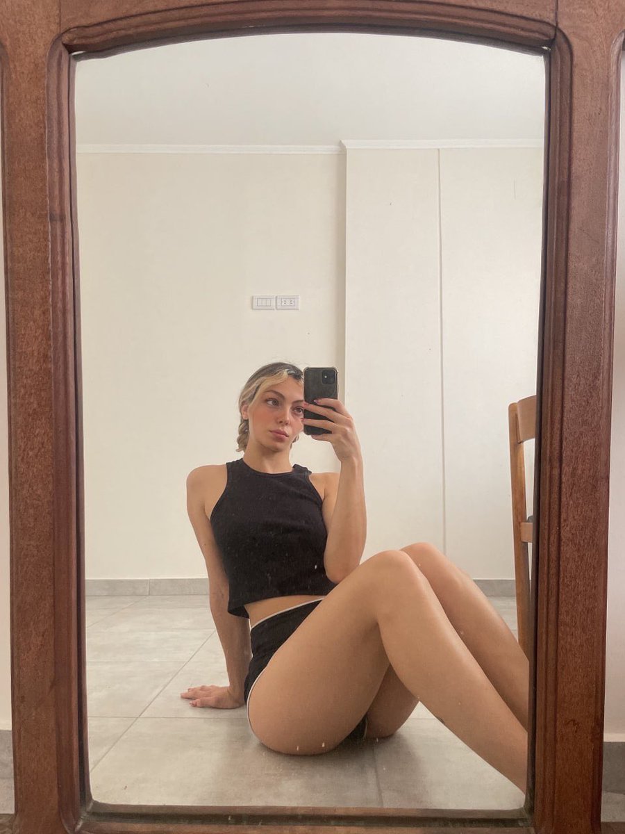 youmadisonaaa's tweet photo. can i DM you? 🥺❤️ https://t.co/VC8Dk30UOH