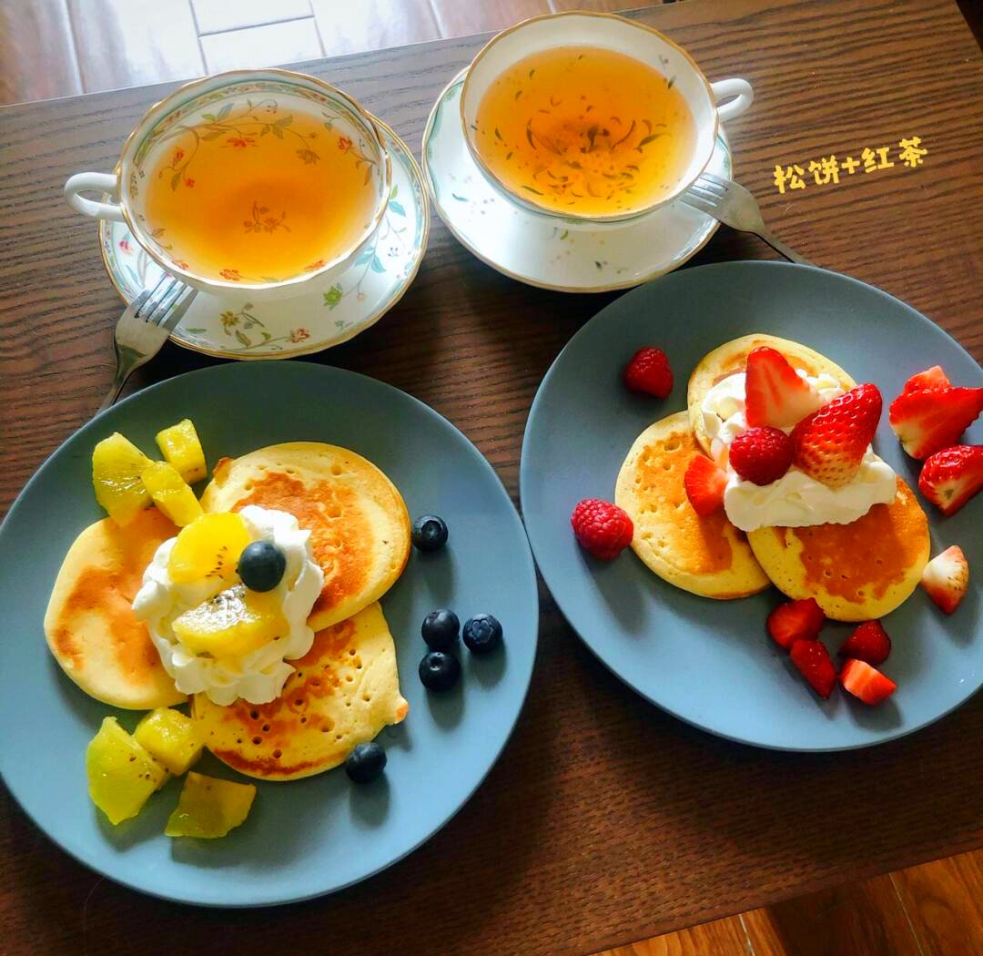 alins733839's tweet photo. Warmest Sunday with my favorite people—pancakes, silly stories, and zero plans. Just the kind of quiet joy that sticks， https://t.co/GbXLRdQzPr