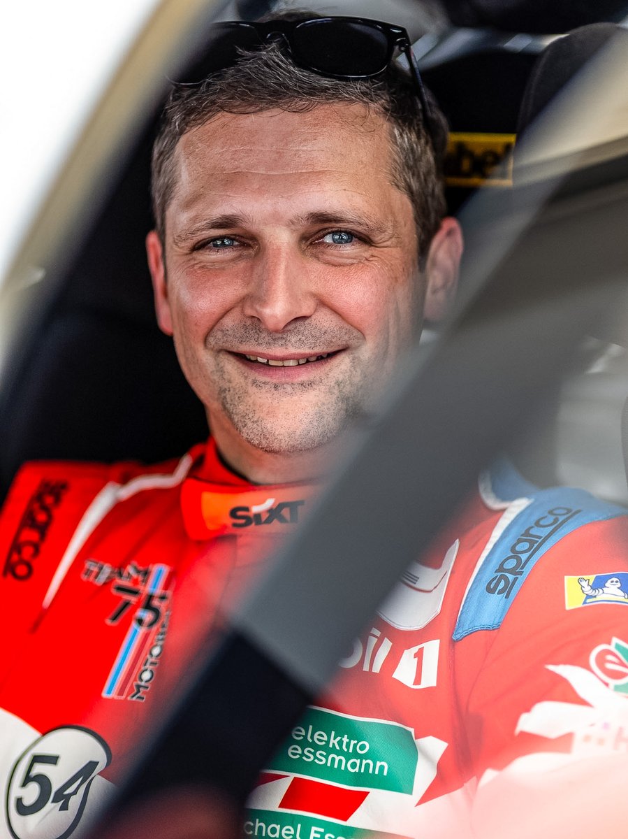 CarreraCupDE's tweet photo. It’s not only the overall title that will be decided at the Hockenheimring – the battle at the top of the #ProAm standings is close too! 
🥇 Michael Essmann – 288 points
🥈 Sören Spreng – 277 points
All standings are on the Porsche Motorsport Hub ➡️https://t.co/0gFzFX1uyQ https://t.co/ZdqxJQTkoI
