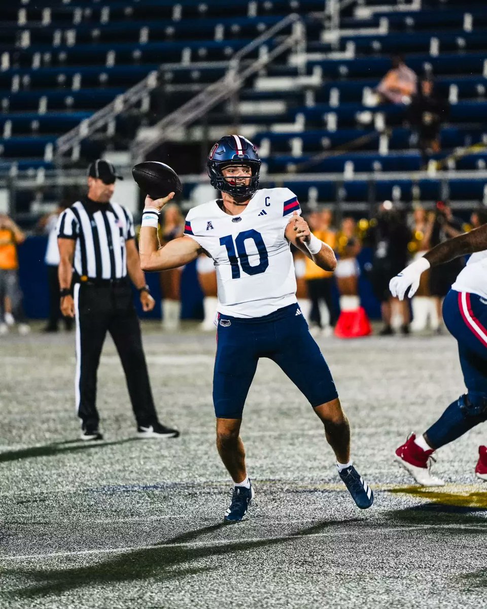 JoeS002's tweet photo. @62istheyeaar Or another.  Nope, still seeing a lack of fans, regardless of the year.  Thanks for proving my point.  Regardless of the year, FIU fans don't come out to rivalry games.
(Credit FAU Football) https://t.co/gLxBWOJNeR