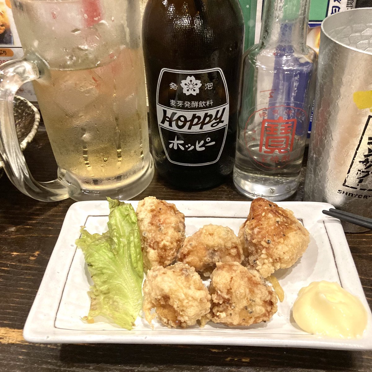 hoppy5126's tweet photo. #錦糸町ホッピー部
今宵の晩酌はホッピーフルセット（3杯分）580円、つまみは枝豆220円、軟骨付きぼんじり唐揚げ480円で締めて1280円でした。
ごちそうさまでした(^ ^)
#センベロ #せんべろ #ホッピー
#ボッピー部 #せんべろ部
#とりあえず枝豆 #立ち呑み粋 https://t.co/wtpQxvsSR4