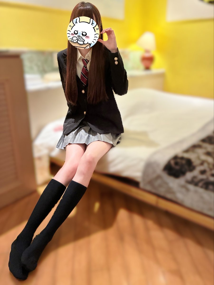 Ao13new's tweet photo. 制服(ˆ꜆ _   ̫  _ ) https://t.co/1XEp4Lkovf