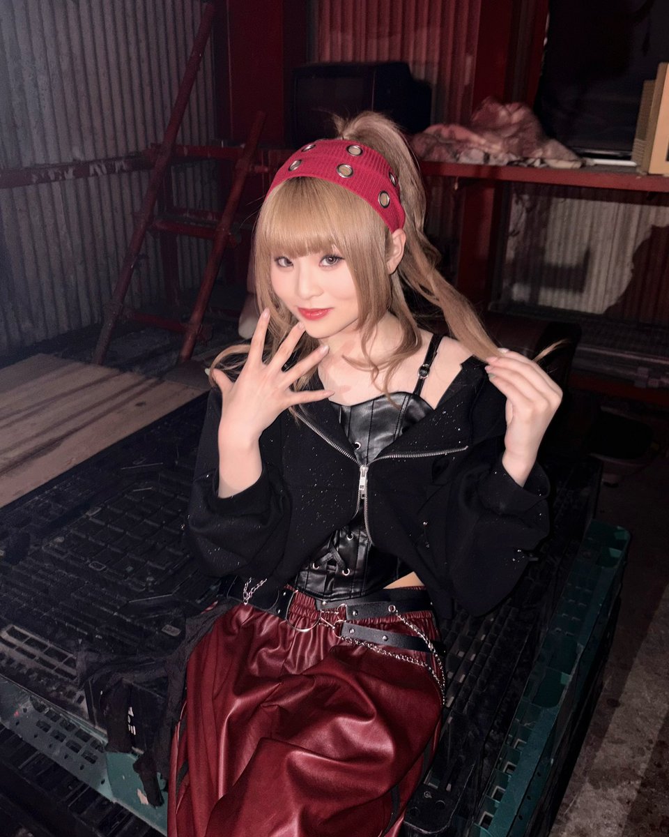 hibiki0128_punk's tweet photo. RabbitPunk初!MVが公開されました!!
大好きな曲をRabbitPunkでcoverさせて頂ける事が本当に幸せです🐰💞
いっぱい見てください🫶🏻
https://t.co/WcKX5MH4YG
#RabbitPunk #HIBIKI https://t.co/XMfQYph35W