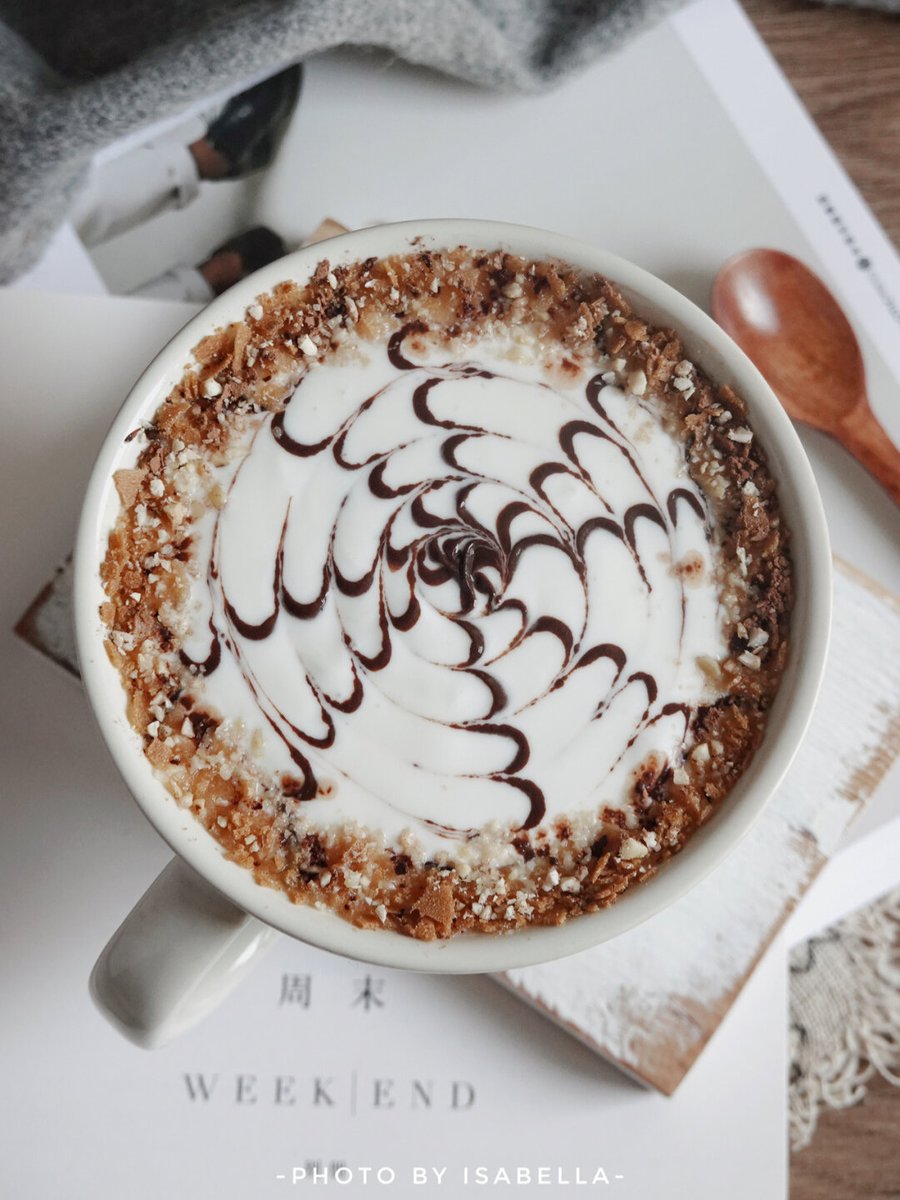 secrp039505's tweet photo. Craving a quick pick-me-up Whip up iced oat milk latte in 2 mins: brew hot espresso, pour over ice, top with frothy oat milk. Smooth, creamy, and totally dairy-free!， https://t.co/yaYoiACEQ4