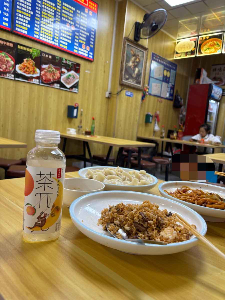 ayashio_1135's tweet photo. 最近の中国情勢を見ていると、気軽に中国へ行ける環境は終わったのかなぁと
日中関係は言わずもがな、中国国内もゴタゴタしそうな予感
本場の中華、好きなのだけれども

#中国 #中華料理 https://t.co/4zYS7MPkiE