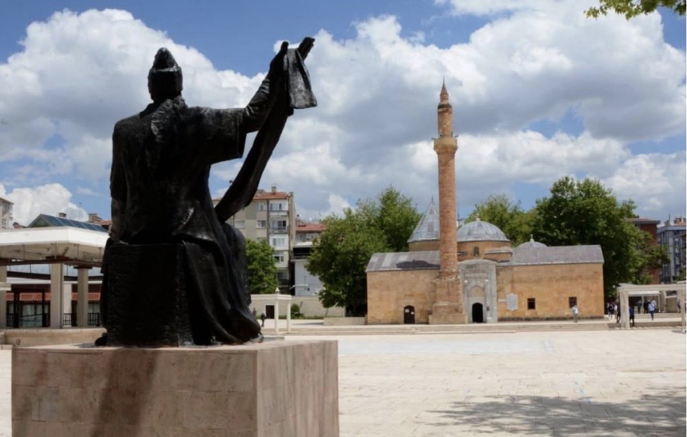 suleymankzltprk's tweet photo. Piyasanın vicdanı, terazinin doğruluğudur.
Eğitimin ahlakı, ustanın çırağa bıraktığı emanettir.
Ahilik Haftası vesilesiyle kaleme aldığım yazı:
Piyasanın vicdanı ve eğitimin ahlakı: Ahilik bugüne ne söylüyor?
https://t.co/rIQzcTnjtK https://t.co/JmKFg4RCvP