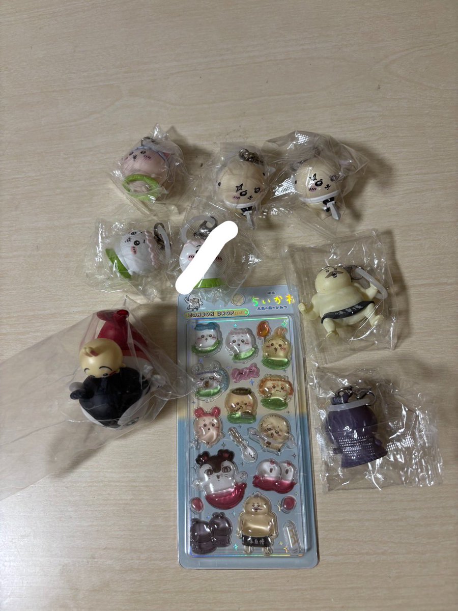 bts___tty's tweet photo. ちいかわ 映画 特典 劇場版 めじるし 

譲:1弾 古本屋、ちいかわ、ラッコ
     2弾 ボンドロ
     3弾 セイレーン&amp;うさぎ
     4弾 島二郎、フタバ

求:1弾 うさぎ

関西での手渡しor郵送での交換希望です📮
お気軽にお声掛けください😊 https://t.co/u8QAuHCnUL