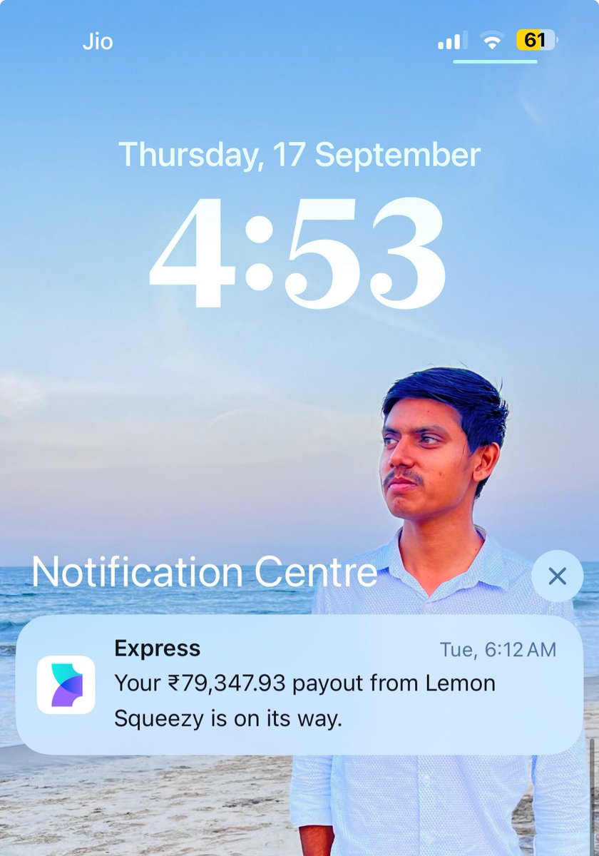 KBships's tweet photo. One of my payment just landed 🛬 

💰💸💸 Let my SaaS print some more 💰💸💸 https://t.co/a7pRnU03PK