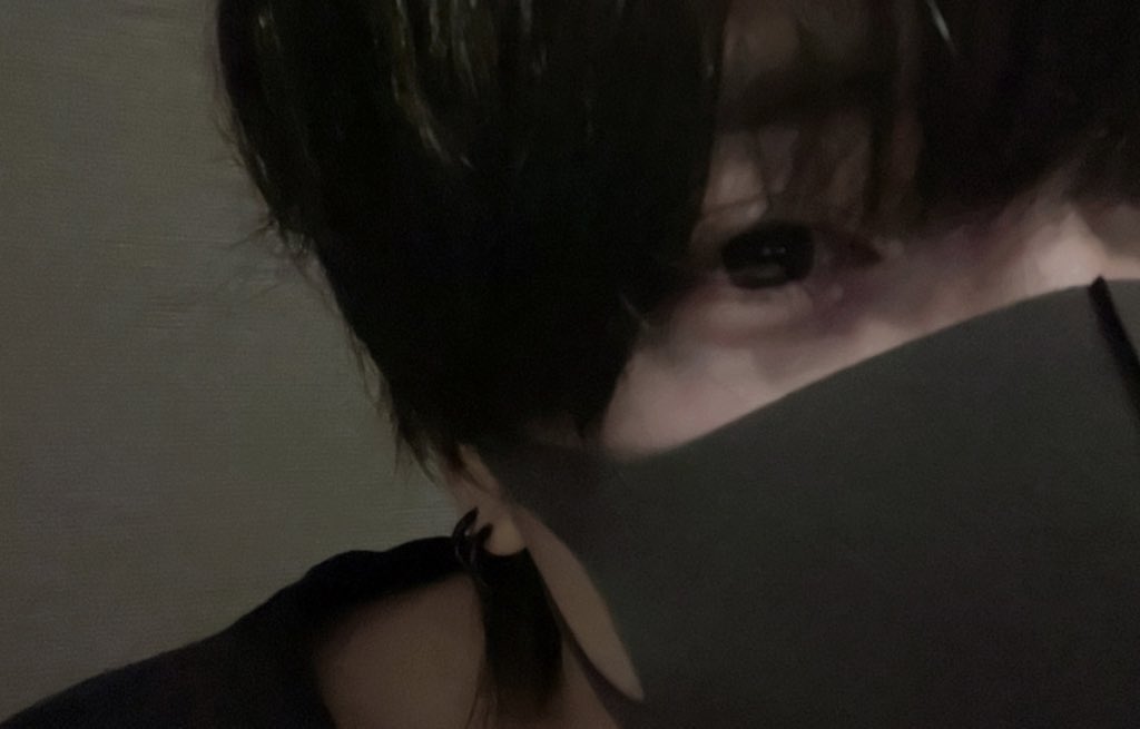 _rb6pi's tweet photo. 目
 #裏アカ男子
 #裏アカ女子と繋がりたい
 #自撮り界隈 https://t.co/QQrtILyE8X