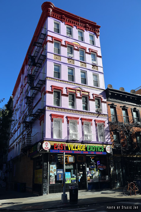 evgrieve's tweet photo. The colorful building at 4th &amp; B is back in full bloom. Landlord Tony Echeverri used more than 300 gallons of paint — including Mayan Gold Aqua Leaf, Spring Lilac and Charmed Violet — to give the longtime East Village standout its latest look. Pics @Joy_of_photos https://t.co/63OoXijSDc
