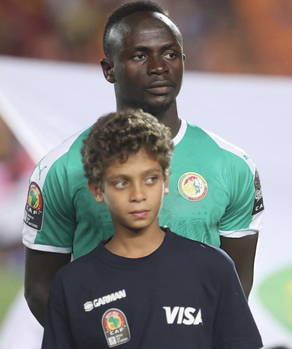 Barca_Archive's tweet photo. Sadio Mané &amp; Hamza Abdelkarim, Africa cup 2019. https://t.co/u4tbX3Fe7i