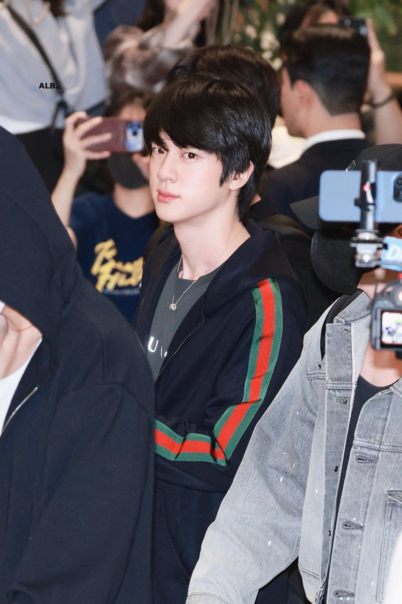 ALittleBraver92's tweet photo. 2609017  pre 

#방탄소년단진 #김석진 #석진 #진 #BTSJIN #JIN 
#BTS_WORLDTOUR_ARIRANG
@BTS_ https://t.co/nrA9sbwBTF