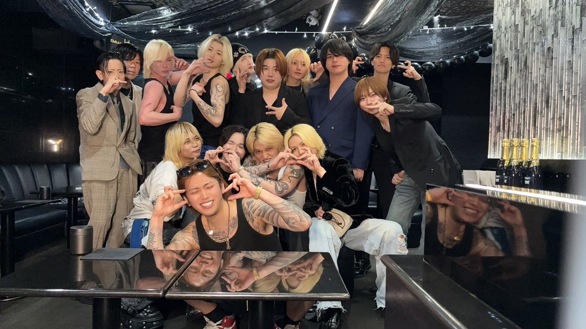 Ruby_hoshos's tweet photo. ✨雫バースデーイベントありがとうございました✨

今回のイベントにご来店いただいた皆様、本当にありがとうございます！
皆様のおかげで素敵なイベントになりました🔥

これからも皆様に楽しんでいただけるイベントをどんどん企画していきますので、今後ともRubyをよろしくお願いいたします‼️ https://t.co/jcH5Qxx7J1