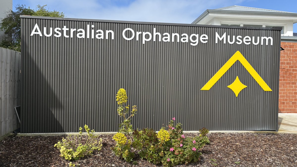 CLAN_AU's tweet photo. Look at our new signage on our storage shed
Australian Orphanage Museum  #aomuseum 
351 Ryrie St #Geelong 

@RichardMarlesMP 
⁦@tanya_plibersek⁩ 
⁦@Geelong_Mayor⁩ 
⁦@geelongtv⁩ 
⁦@GT_GeelongAddy⁩ 
@HumansofGeelong
#Bellarine #SurfCoast 
#SpringSt #History https://t.co/bIeEwjYMCV