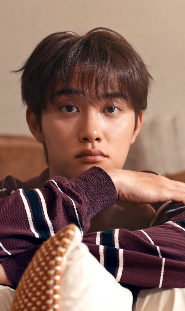 ppry_do's tweet photo. ㄱ..그렇게 쳐다보시면... ///  /// 🫪🥴 https://t.co/UA7emDrfgS