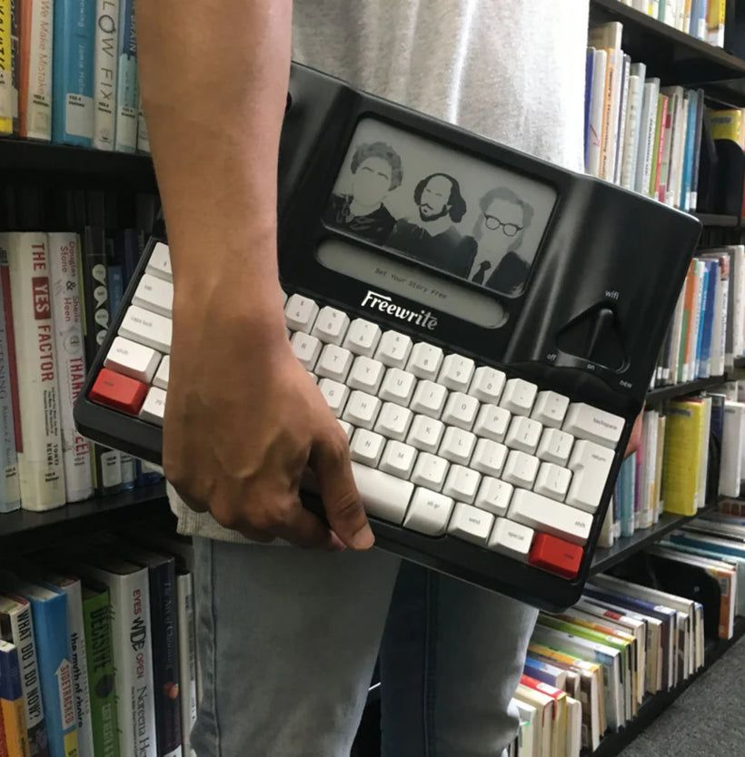 cigarettesummer's tweet photo. I need a venture capitalist to help me fight the technocracy with mid-tech devices and vehicles https://t.co/cgXkIESd4S