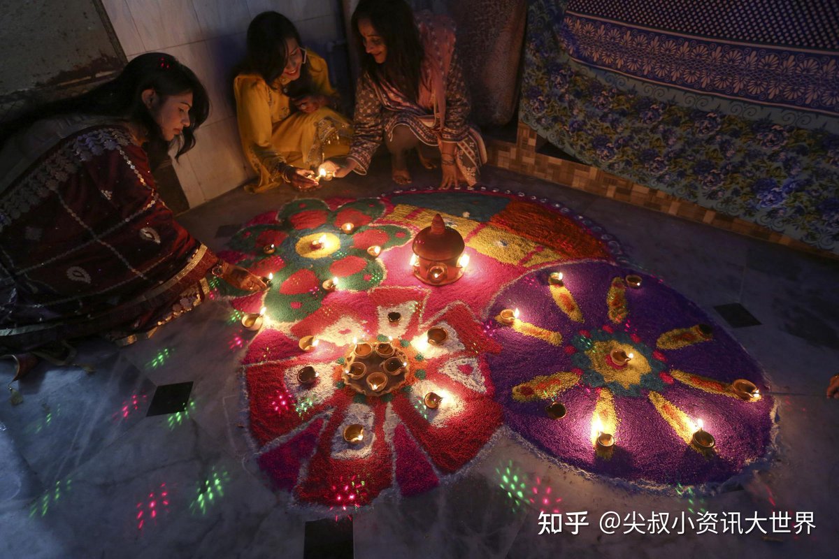 ailec212711's tweet photo. Let the warm glow of Diwali light up your days, fill your heart with joy and wrap you in endless blessings ， https://t.co/tXLwhhgzKj