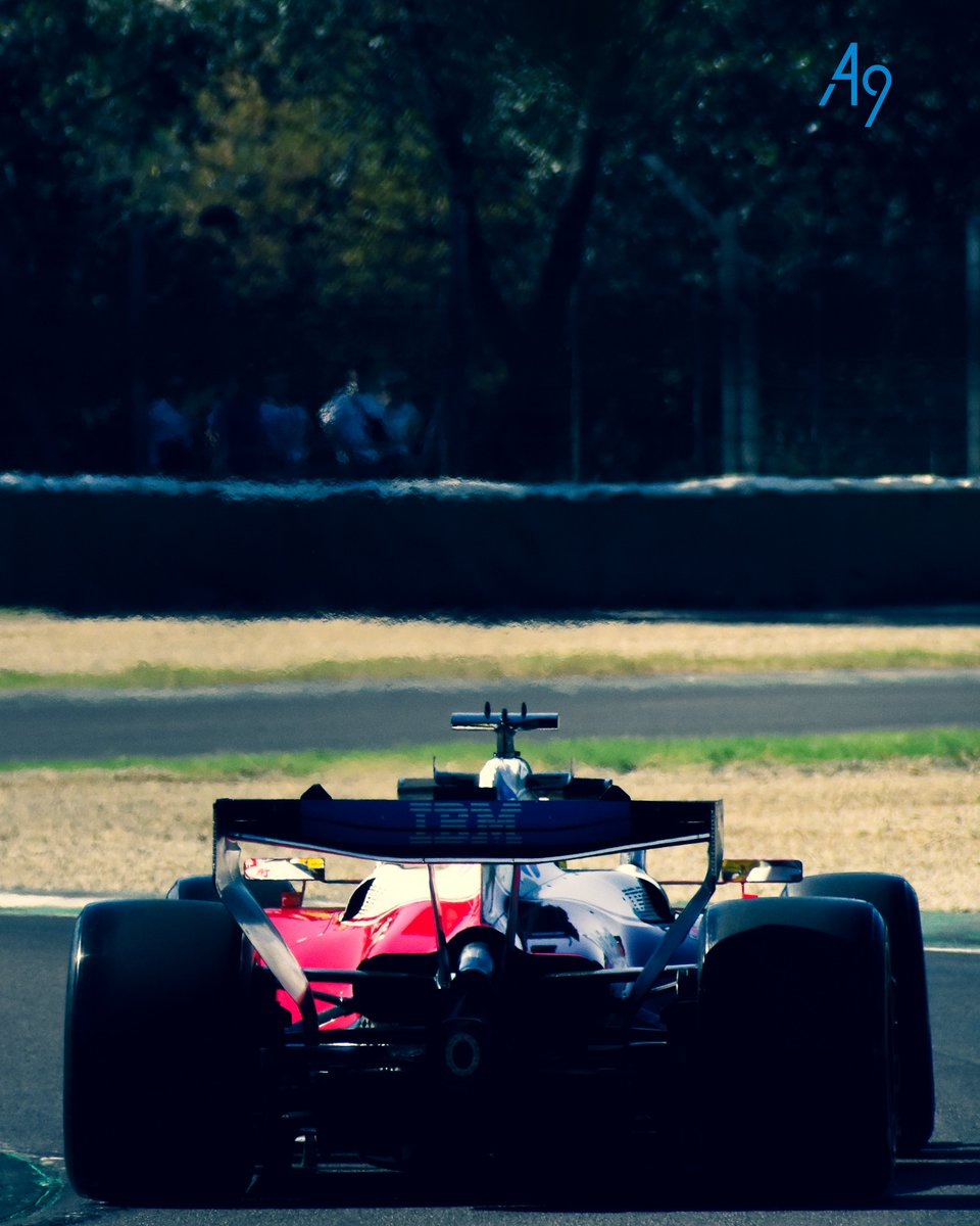followPitCrew's tweet photo. New style of editing, opinions?

#Ferrari #CL16 #LH44 #FerrariTesting #Imola https://t.co/KXQ2kv7Nnm