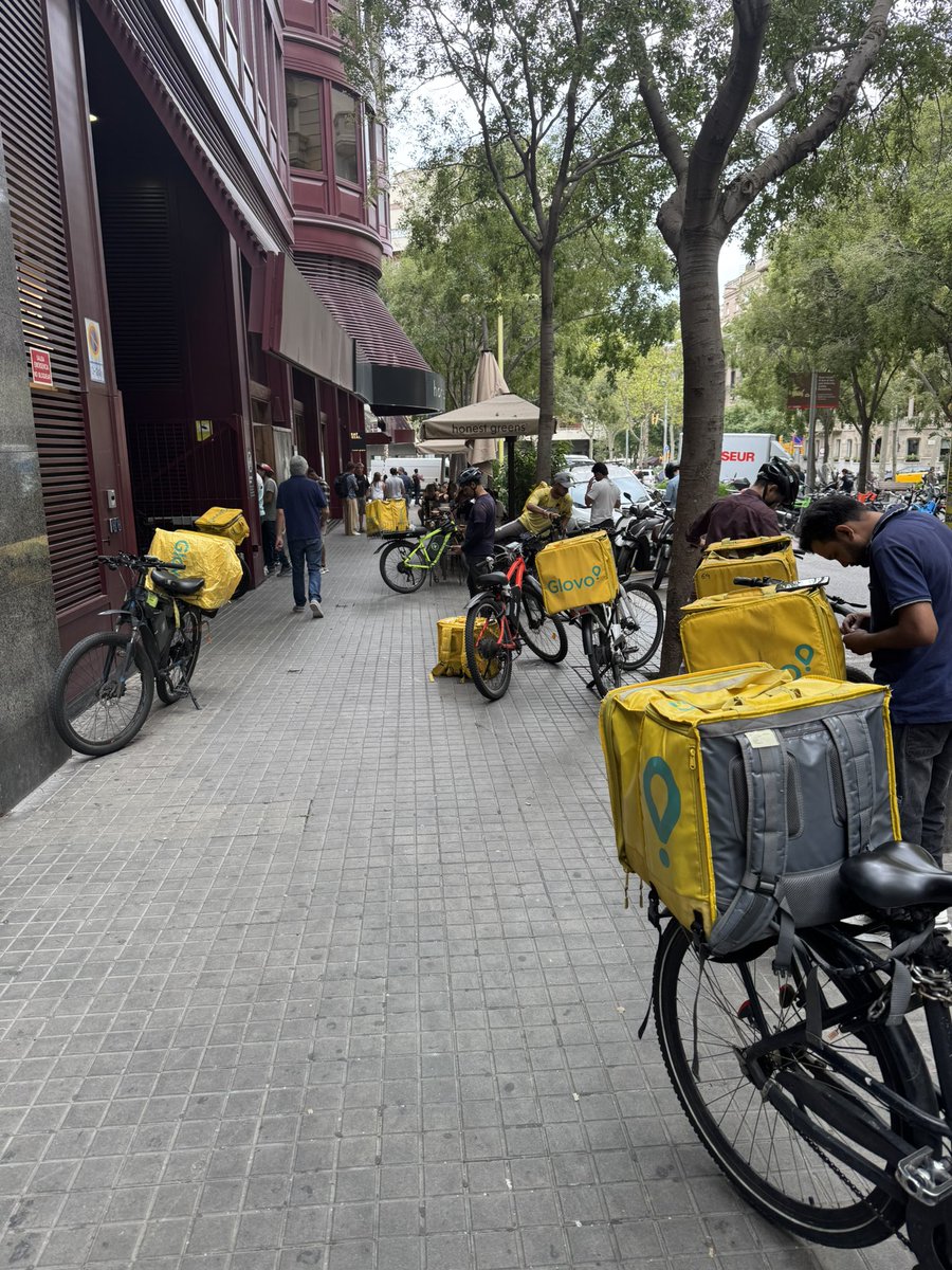 lluiv_'s tweet photo. Barcelona https://t.co/N8liU5BJcn