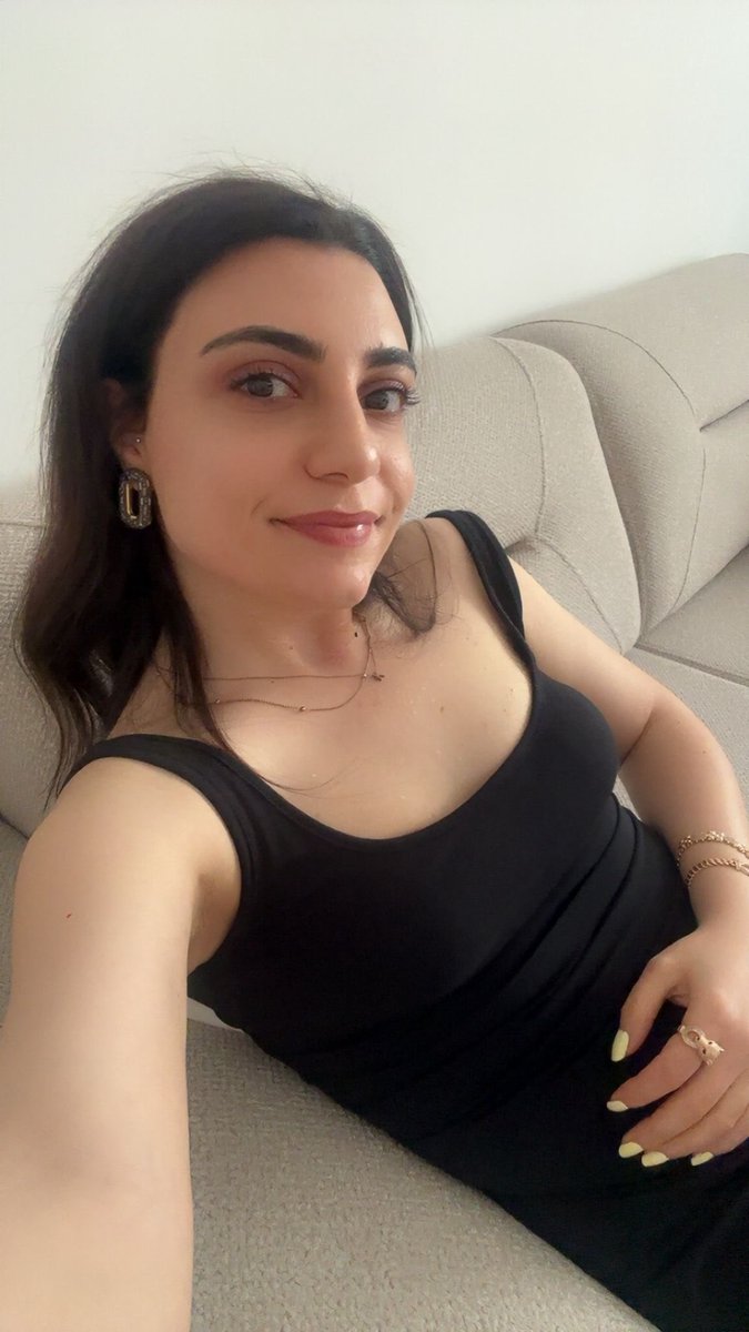 hande0484's tweet photo. 😉😊 hello yeniden https://t.co/U9NXoTdfUN