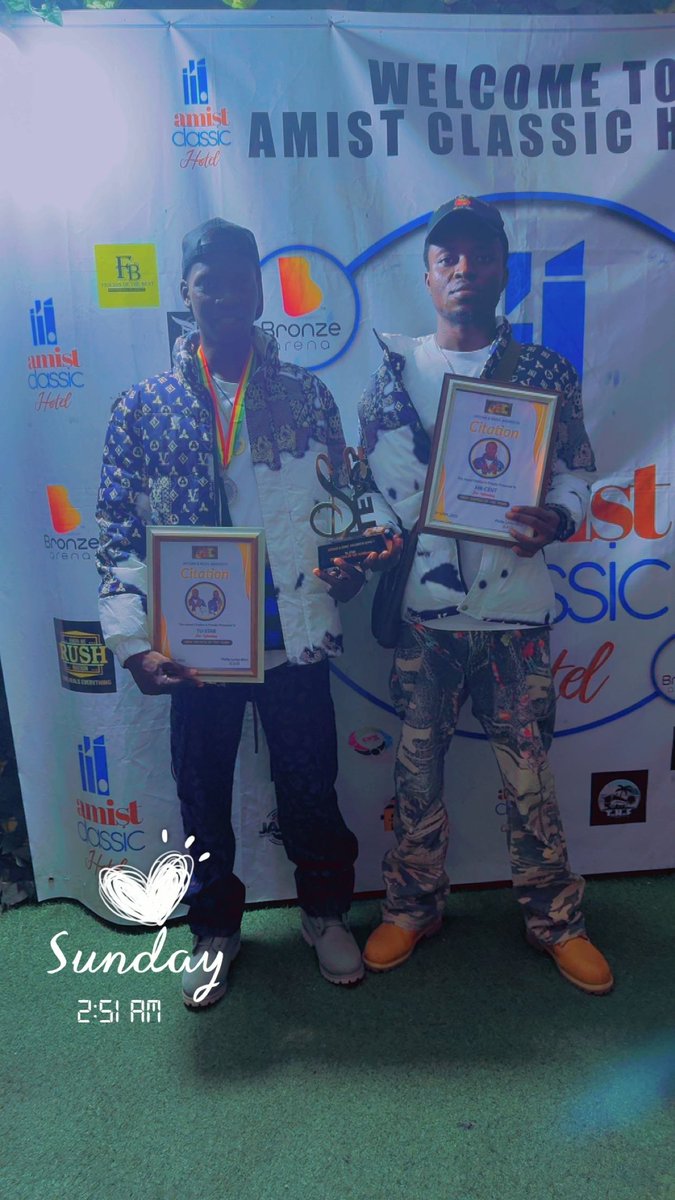 MrCent624178's tweet photo. From dreaming as a kid to holding an award today. 🏆
The journey is real, the work is paying off, and this is only the beginning.
ONE TIME INA AFU YA! — MRCENT. 🔥
#MrCent #GhanaMusic #GhanaArtist #AfricanMusic #MusicAwards #AwardWinner #Afrobeat #AfroRap #OneTimeInaAfuYa https://t.co/0XqAQXXkrs
