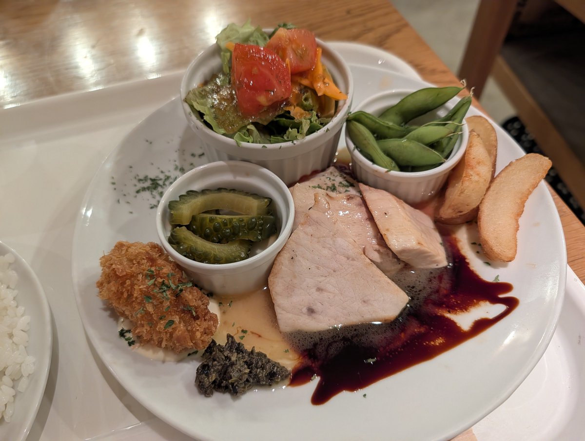 tunao011's tweet photo. カジキのソテーうまいなあ
#emonscafe https://t.co/7pGuJGABXa