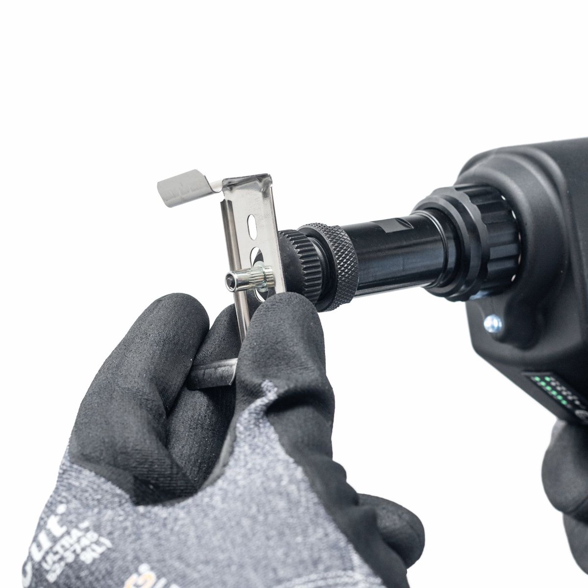 GoebelFasteners's tweet photo. The GO-RN1 blindrivetnut setting tool from
GOBEL can set rivetnuts from M3 - M10.
This tool is part of the 18V tool line and comes in a set with 2x Li-lon batteries, a quick charger and mandrels/ anvils.
The GO-RN1 only weighs 1,5 kg including the battery. https://t.co/9tJHKrCiYD