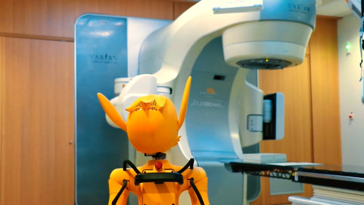 EnchantedTools's tweet photo. During radiotherapy, parents wait outside. At the Institut du Cancer de Montpellier, the care team noted a week of sessions running shorter than usual. The children were calmer. Mirokaï stayed with them the whole time.

↘ Full story: https://t.co/vEGAw1Mczo

#robotics #healthcare #radiotherapy