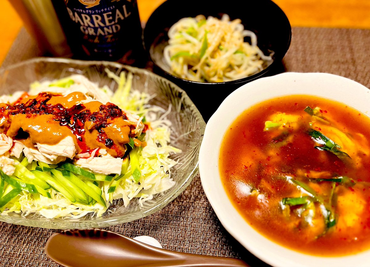 erumaLma's tweet photo. ニラ玉ピリ辛あんかけ
棒々鶏サラダ
もやしピーマンナムル

久々のとらほー🐯㊗️乾杯🍻✨
連敗長かったー🥲
サンテレビでヒーローインタビュー観ながら乾杯乾杯乾杯🍻✨

#おうちごはん #晩酌 #とらほー https://t.co/wYlRUsH5Yq
