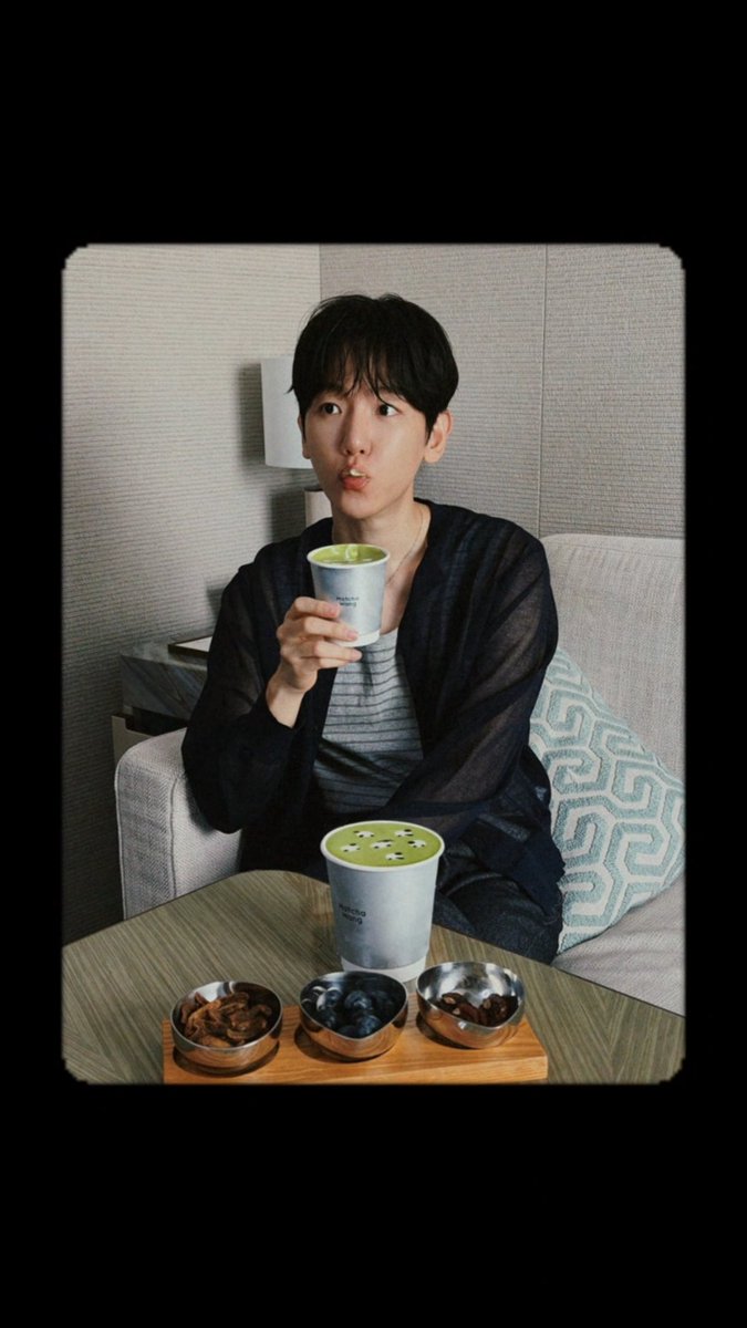baekhyuntown's tweet photo. 260917 #백현 #BAEKHYUN 샤오홍슈(1)

🔗https://t.co/OaMTAUXmoR

@B_hundred_Hyun @BAEKHYUN_INB100 https://t.co/hwhk7nSMGI