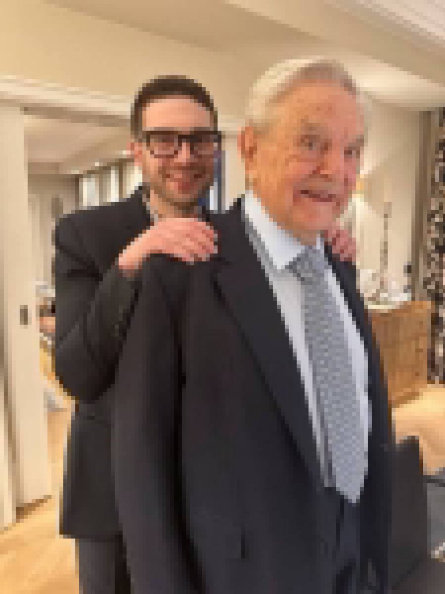 DanBig9953's tweet photo. Elon Musk has confirmed that if Alex Soros and George Soros are found to have funded the attacks on Tesla dealerships, they will face imprisonment.

Do you agree with Elon Musk?

A. Yes👍
B. No👎 https://t.co/cNgWK364kj