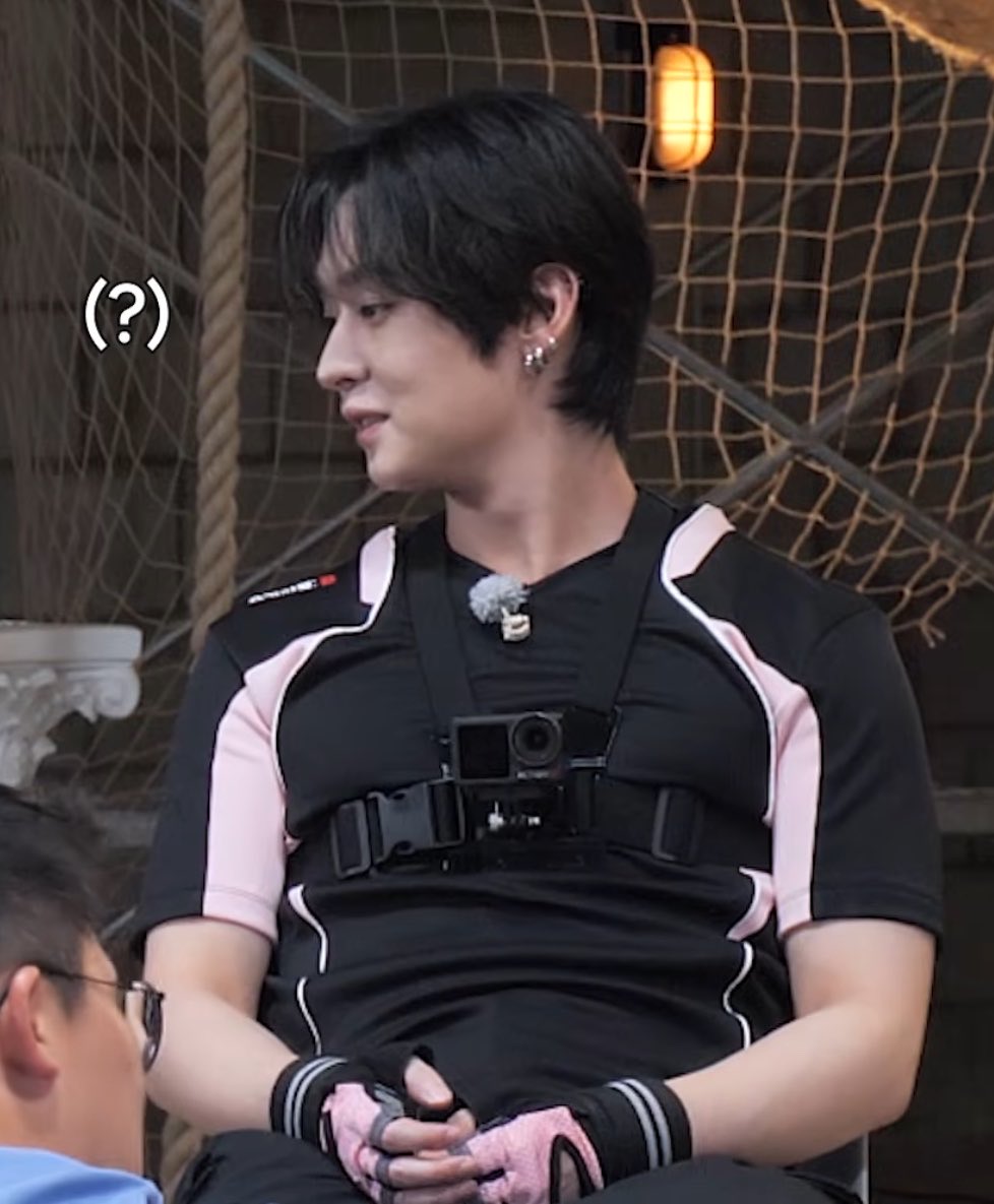 userlinoring's tweet photo. im sorry but the camera harness thingy being so snug to his boobs is making things quite difficult for me https://t.co/Mdyxl4qXDU