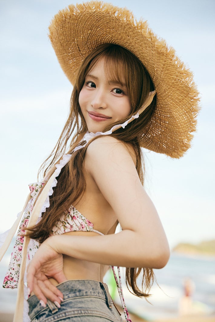 modelpress's tweet photo. AKB48平田侑希、1st写真集決定
水着＆ランジェリーカットに初挑戦

撮影地は憧れのオーストラリア🇦🇺
11/26（木）発売
https://t.co/Qy9C3yAbiK https://t.co/2GdCVH8rRf
