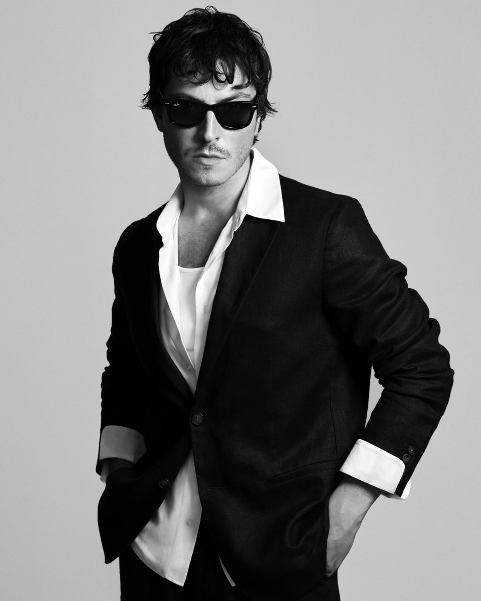 ray_ban tweet picture