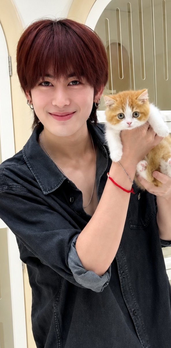 ranatp2420's tweet photo. สำเนาถูกต้อง 🐱 

#santapp
#felixpp https://t.co/6yESOocaZi